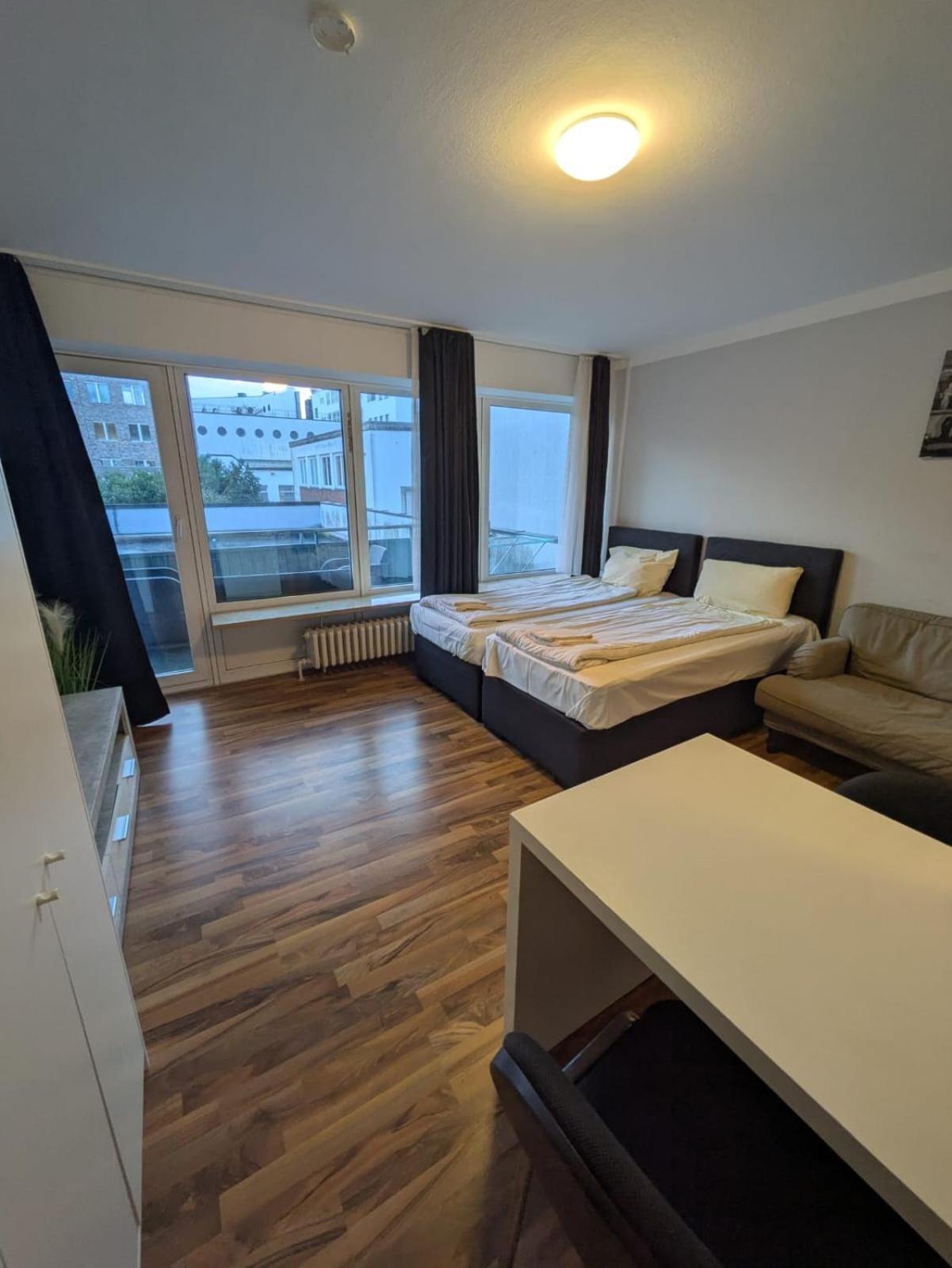 1,5-Zimmer Apartment Mit Balkon Am Hauptbahnhof Neumünster Exteriér fotografie
